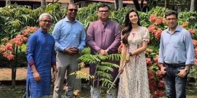 বৃক্ষরোপণ কর্মসূচিতে অংশ নিলেন বিদ্যা সিনহা মিম